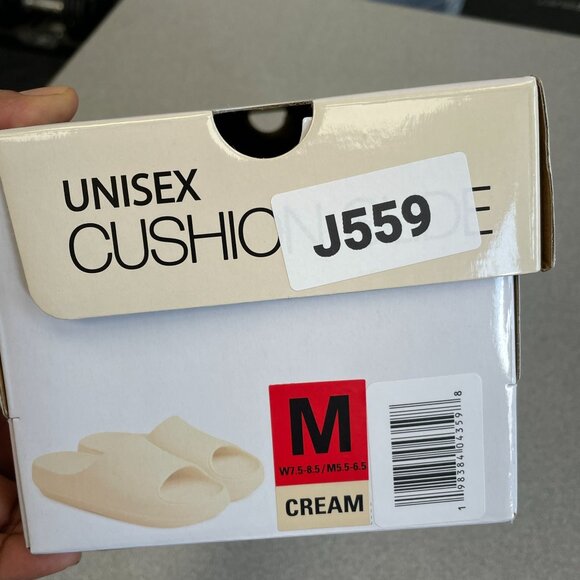 NEW 32 Degrees Women's M  7.5-8.5 Cushion Slide Sandals Cream EVA Ultra Soft - Picture 7 of 7